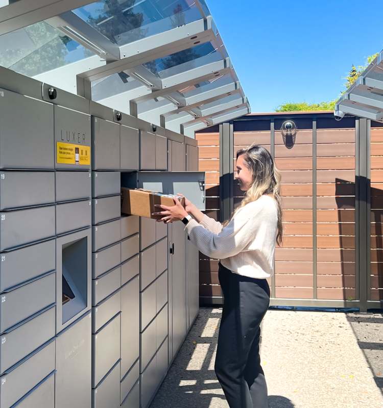 24/7 Package Pickup at The Shadows Apartments in Mountain View, California